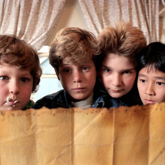 ✨4/$35✨ The Goonies Widescreen DVD - Picture 6 of 10